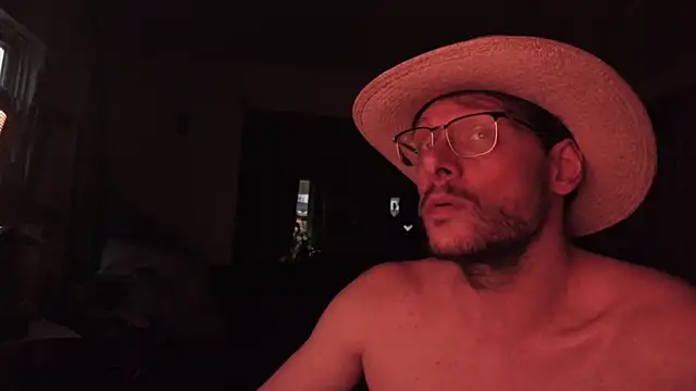 MasterDaddyCool online show from April 23, 12:15 am