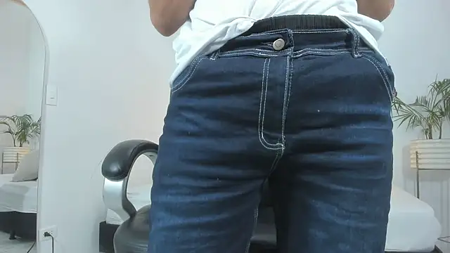 Ricky Owens1 online show from November 18, 8:12 pm