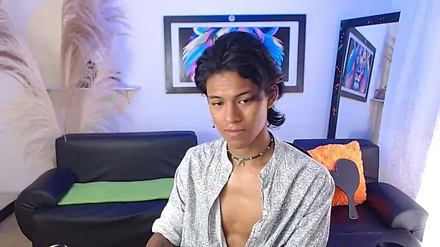 Snapshot of dreyk20 chatting on October 9, 3:06 pm dreyk20 online show from October 9, 3:06 pm