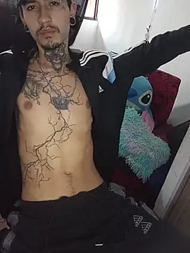 Tattoboy19cm online show from June 10, 9:15 pm