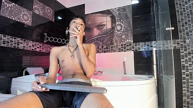 Snapshot of Lucass_Blaze chatting on September 24, 10:52 pm Lucass Blaze online show from September 24, 10:52 pm