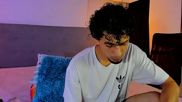 Chris Angel  online show from March 27, 4:05 am