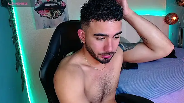 adamhairy online show from July 25, 7:54 pm
