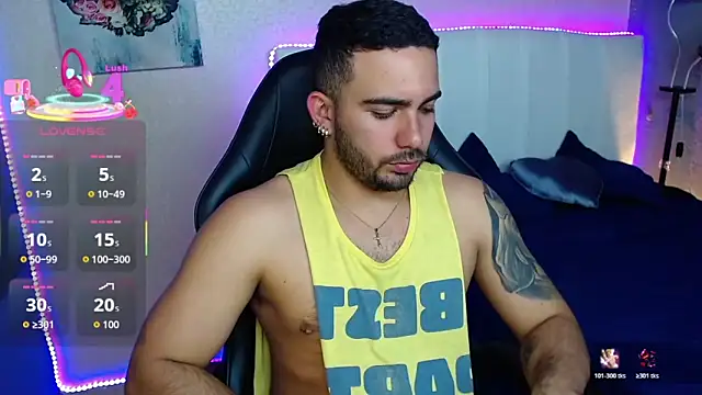 adamhairy online show from June 11, 8:51 pm