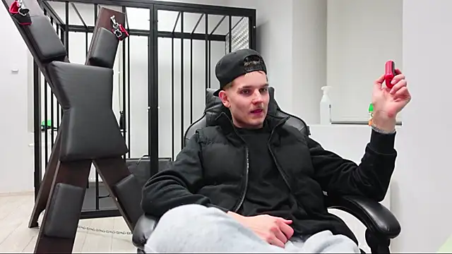 Mark Karson online show from October 19, 7:06 pm