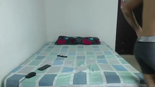 nextboywell1 online show from November 23, 11:49 pm