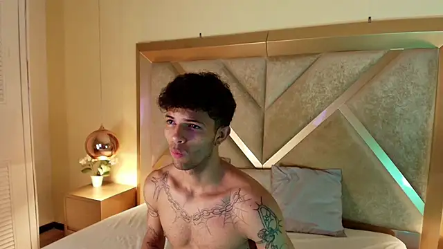 Enzo Hunter online show from October 10, 4:39 am