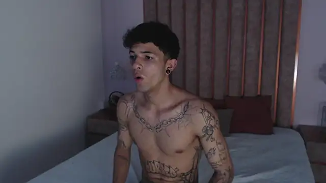 Enzo Hunter online show from October 7, 2:04 am