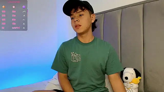 Snapshot of nico_leroy chatting on October 8, 10:36 pm nico leroy online show from October 8, 10:36 pm
