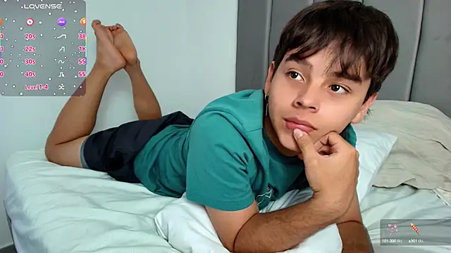 Snapshot of nico_leroy chatting on September 29, 7:43 pm nico leroy online show from September 29, 7:43 pm