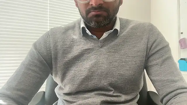 pranastro00 online show from April 22, 3:17 pm