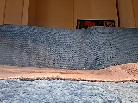 Snapshot of romanofly chatting on October 5, 8:24 pm romanofly online show from October 5, 8:24 pm