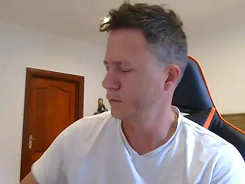 TroyDieselXXX online show from December 23, 5:16 am