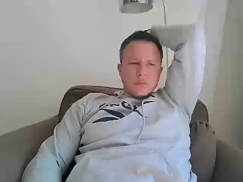 TroyDieselXXX online show from July 18, 9:26 am
