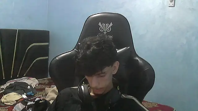 Snapshot of Dark_DesireX chatting on October 11, 8:24 pm Dark DesireX online show from October 11, 8:24 pm