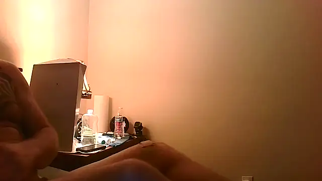 Snapshot of Yournaughty chatting on October 13, 4:40 am Yournaughty online show from October 13, 4:40 am