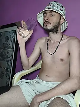 bigcockwhite777 online show from June 5, 7:03 am