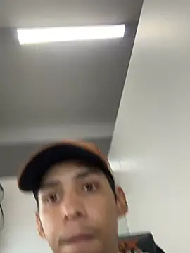 Oqui online show from March 16, 8:24 pm