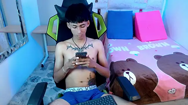 Snapshot of yiisu_ chatting on September 9, 6:40 pm yiisu online show from September 9, 6:40 pm