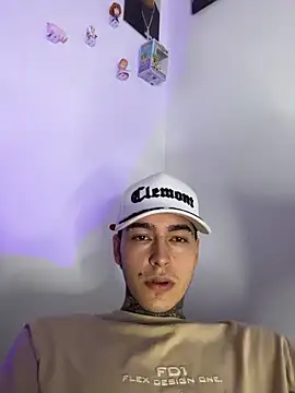 samm4044 online show from April 24, 5:10 am