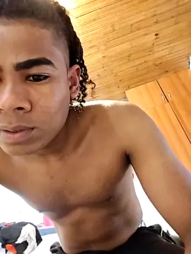 lander-12 online show from April 28, 9:41 pm