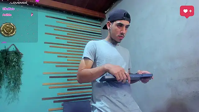 jharol cardonaa online show from October 29, 1:19 am