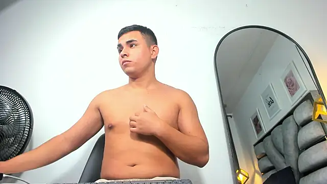 lianfox  online show from April 26, 1:30 pm