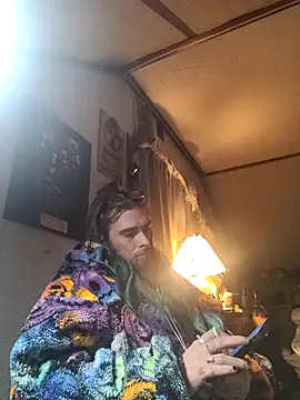 thejuicybacon online show from October 31, 9:12 am