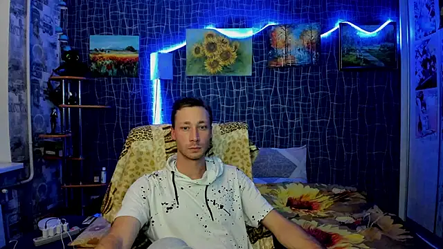 CuteBoy228 online show from November 27, 9:40 pm