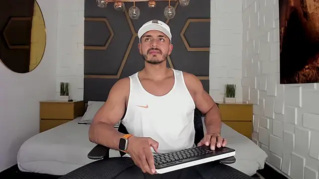 Snapshot of magnusclark chatting on September 15, 6:20 pm magnusclark online show from September 15, 6:20 pm