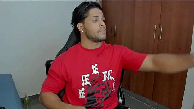 Evansdark1 online show from April 20, 11:29 pm