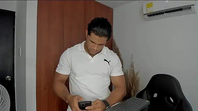 Evansdark1 online show from April 25, 10:07 pm