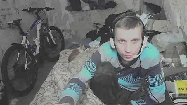 Snapshot of makarov1993 chatting on October 10, 7:18 pm makarov1993 online show from October 10, 7:18 pm