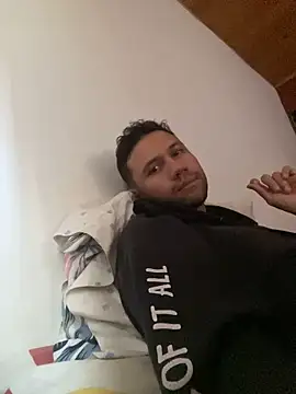 Michaell Spinelly online show from April 23, 7:16 pm