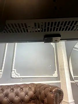 CharlesBrown  online show from December 15, 11:29 am