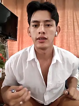 Snapshot of Hiroshi_Shen chatting on October 16, 7:55 pm Hiroshi Shen online show from October 16, 7:55 pm