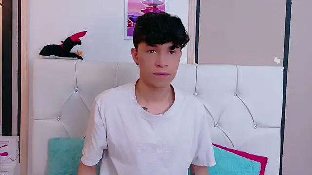 Axel  Evans online show from April 22, 1:49 pm