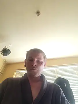 piercingpik online show from April 27, 9:17 am