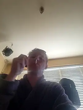 piercingpik online show from April 21, 9:15 am