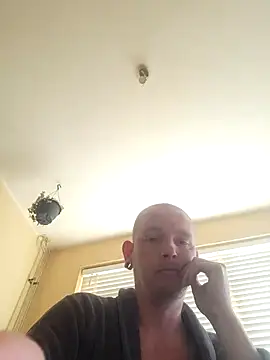 piercingpik online show from June 5, 7:36 am