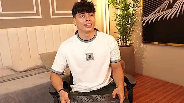 Ethan occonor online show from November 4, 11:33 am