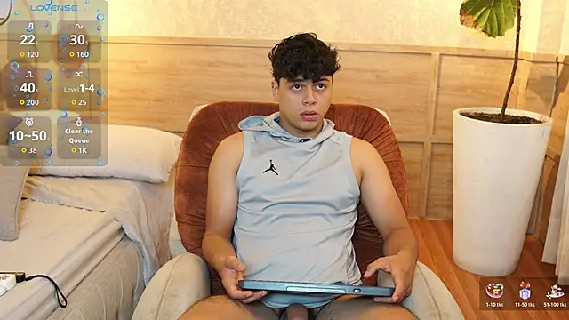 Ethan occonor online show from February 4, 12:44 pm