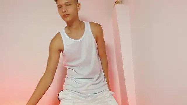 Twinkcock22 online show from April 25, 12:24 am