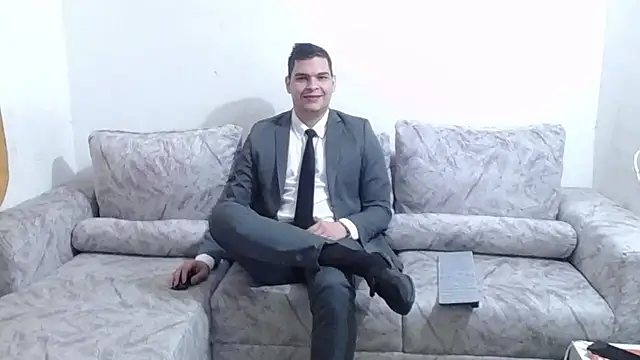 Snapshot of Victor_Maitland chatting on October 2, 3:43 am Victor Maitland online show from October 2, 3:43 am