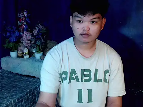 Reynelcock online show from February 19, 3:36 am