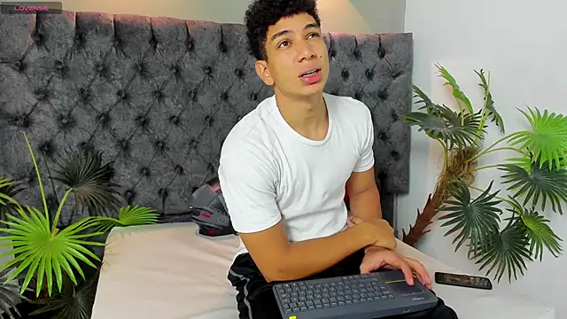 ALAN REDINGER online show from November 25, 1:13 pm