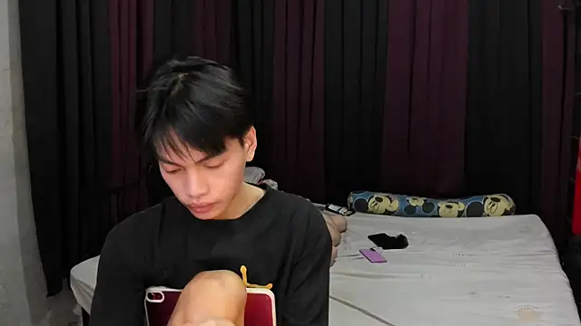 hotfreshdior online show from February 10, 2:44 pm