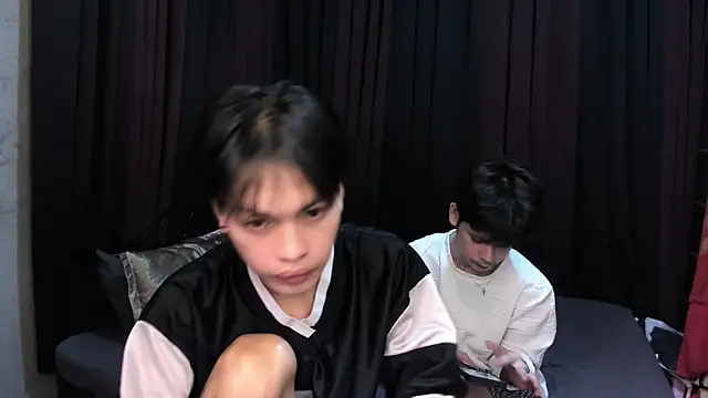 hotfreshdior online show from March 22, 3:28 pm