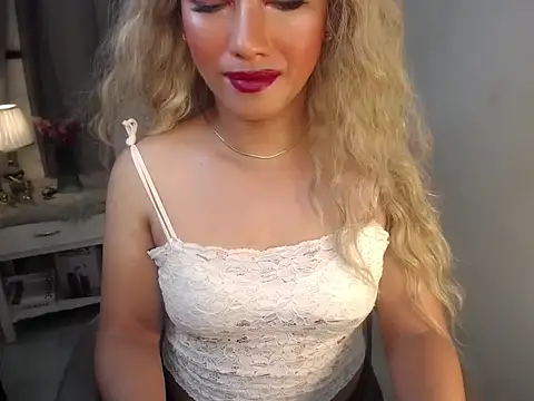 Queensabbyvee online show from January 16, 9:45 am