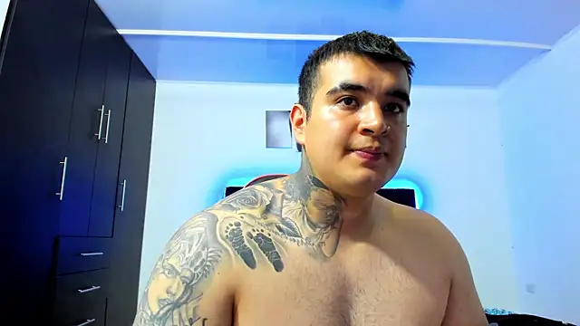 thiago  cp01 online show from November 19, 6:46 am